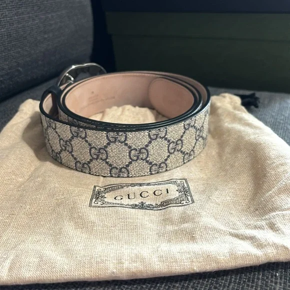 Gucci authentic supreme belt